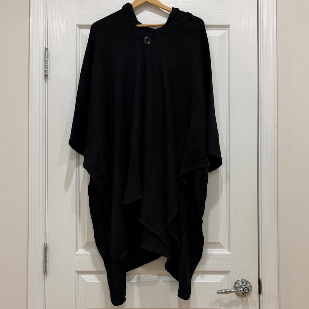 Black Hooded Poncho one size women black new